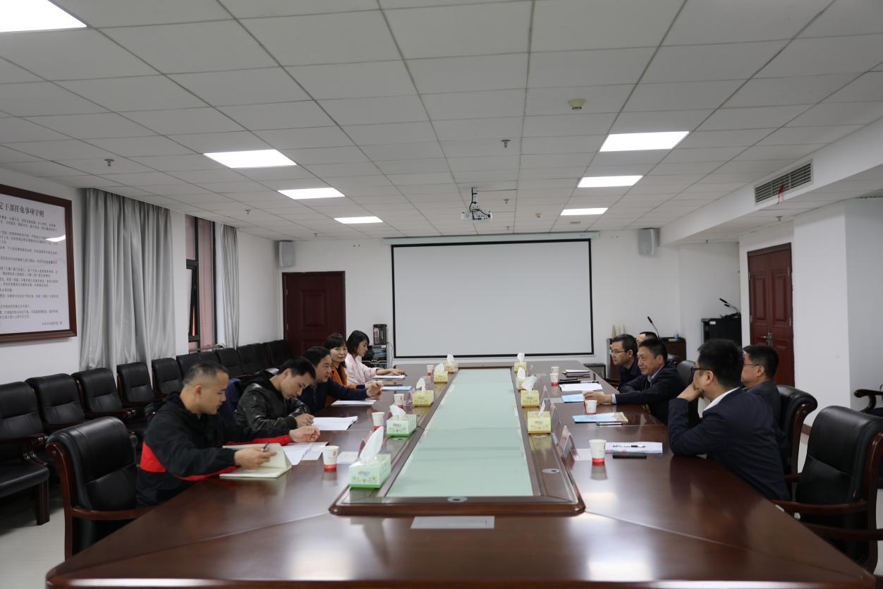 市委宣传部副部长喻华军一行到开云·体育,开云（中国）调研