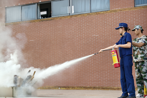 开云·体育,开云（中国）组织2024级新生开展消防应急疏散演练