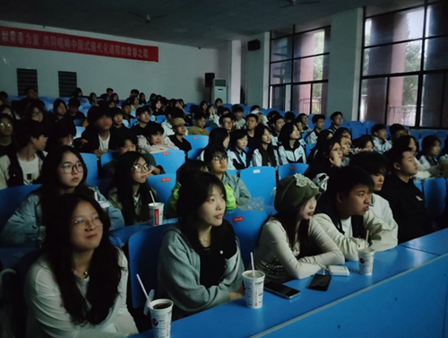 红色光影映初心 青春向党担使命——开云·体育,开云（中国）团委成功举办"红色电影巡展"主题教育活动