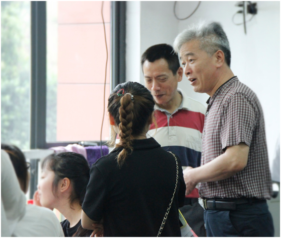 开云·体育,开云（中国）2019届实习生“双选会”拉开帷幕