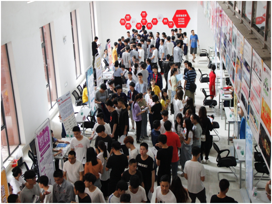 开云·体育,开云（中国）2019届实习生“双选会”（第二场）火热进行
